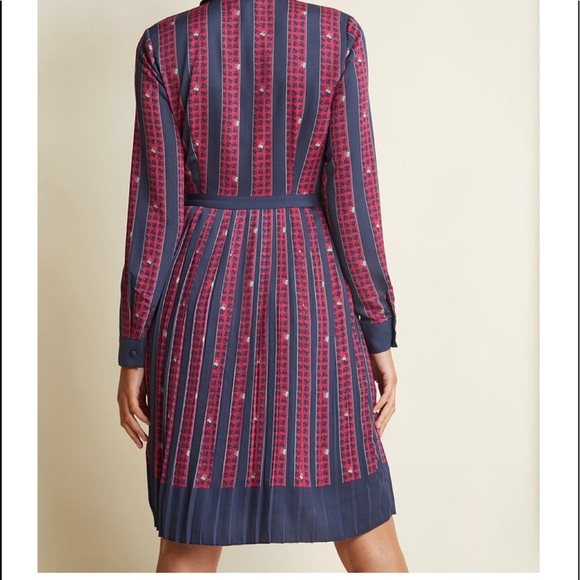 Just My Typist Shirt Dress in Clover Stripe - Picture 2 of 8